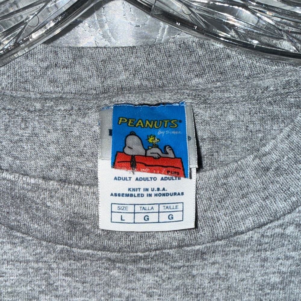 Peanuts by Schultz Gray Holiday Graphic Tee Adult Size Large 🔥 BL2 - Picture 3 of 4